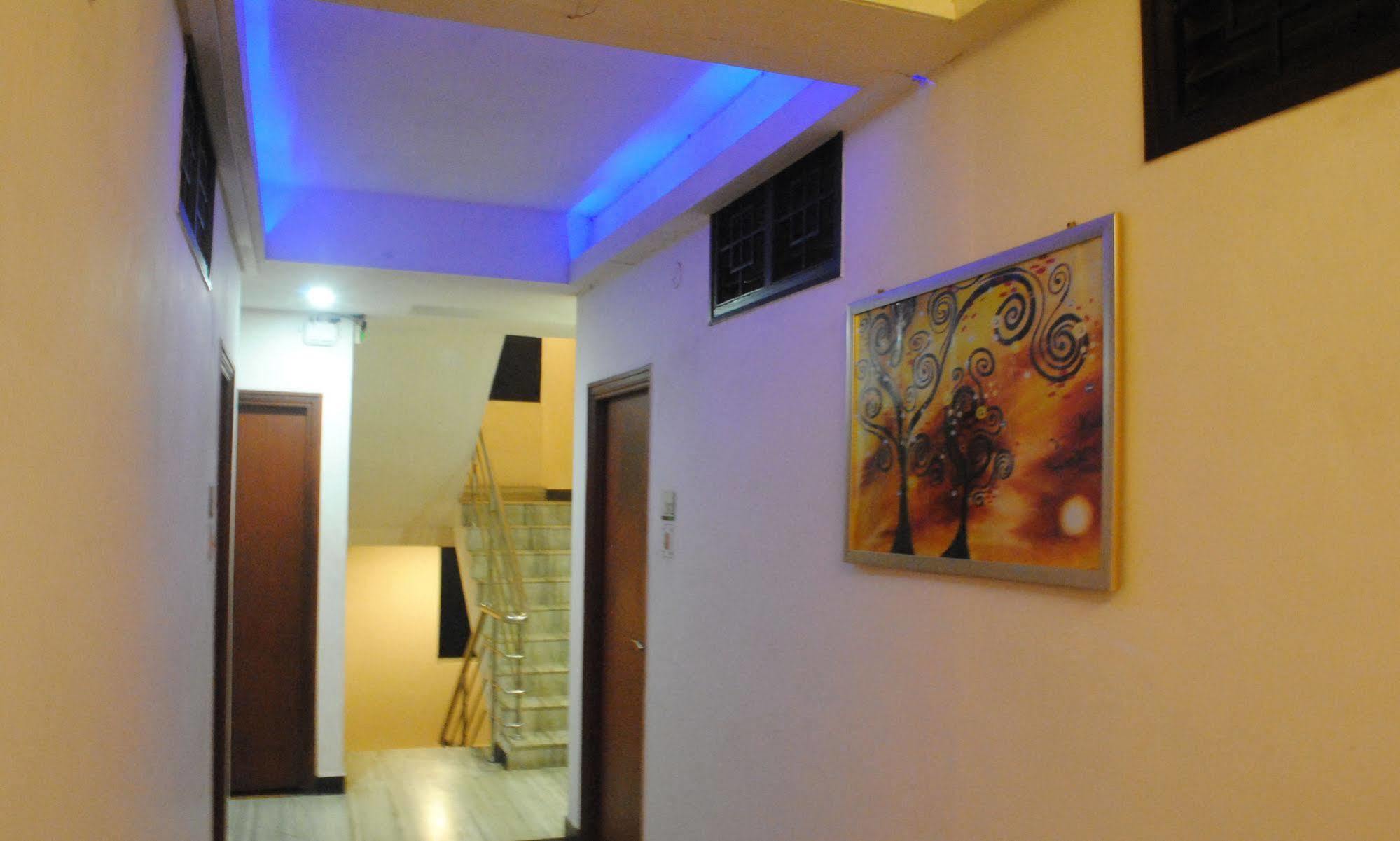 Deluxe Hotel Chennai Eksteriør billede